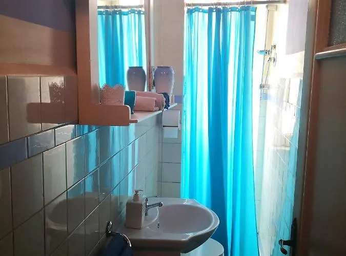 59 Romeholidayhome Дом отдыха *